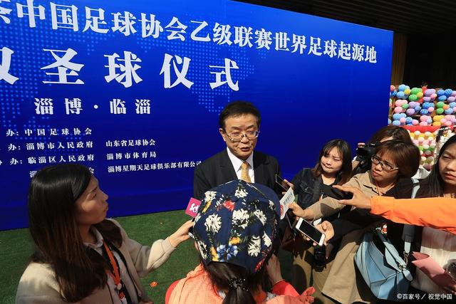 中国男篮调整阵容，高诗岩因伤离队，胡明轩伤愈复出！